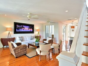 TV, DVD player, stereo - Location In Down Town Key West W/ 2 Pools, Huge Private Roof Deck & Parking (key west)