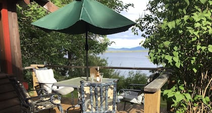Mökki 2 Klamath-järvellä Point Comfortissa