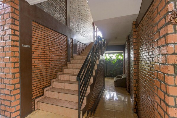 Staircase - RedDoorz Plus @ Ampera Raya (Jakarta)