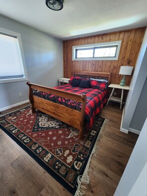 4 bedrooms, free WiFi, bed sheets