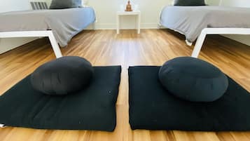 2 bedrooms, desk, iron/ironing board, travel cot