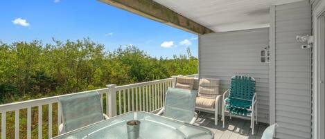 屋外ダイニングエリア