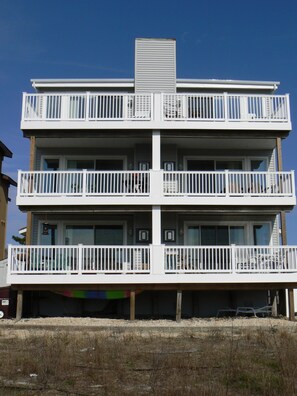 Exterior - EXCLUSIVE OCEANFRONT LUXURY PRIVATE RESIDENCE (Brigantine)
