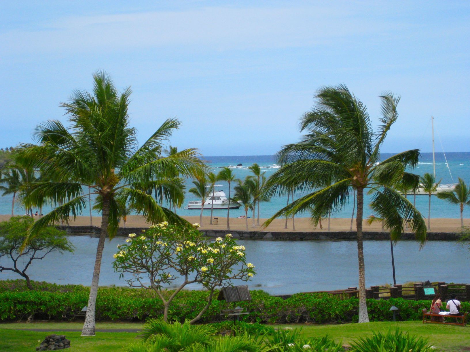 Beach nearby, sun loungers, beach towels