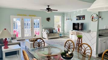 Smart-tv, een dvd-speler en een filmbibliotheek