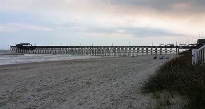 "PAUSE AT PIER" POOL! MERINÄKÖALA! VAIHEET RANNASTA! TULOSTA YSTÄVÄLLÄ!