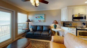 Een smart-tv en een dvd-speler