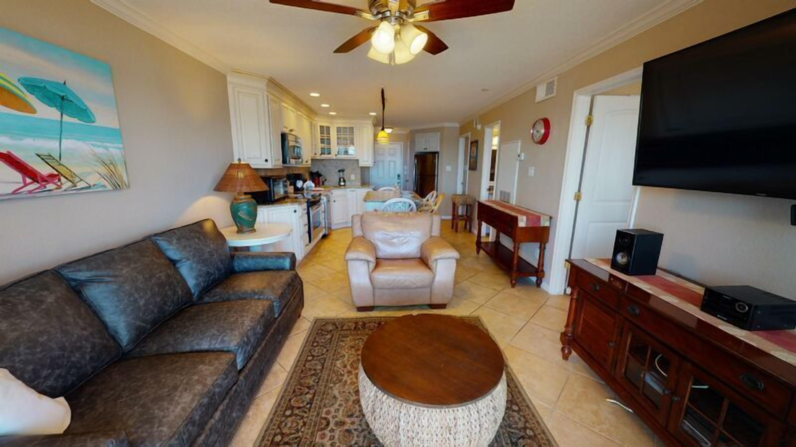 Modern Beach Front Suite 2113 Includes Washer & Dryer Near Moody Gardens