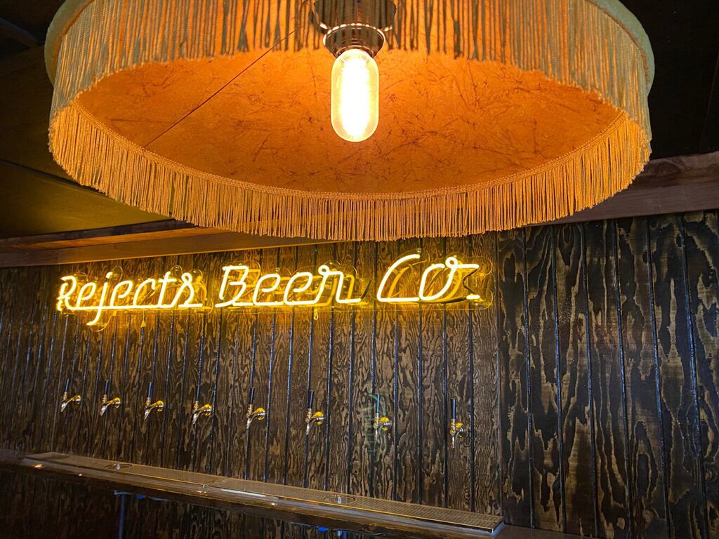 Divers