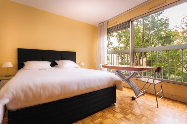 Iron/ironing board, free WiFi, bed sheets, wheelchair access