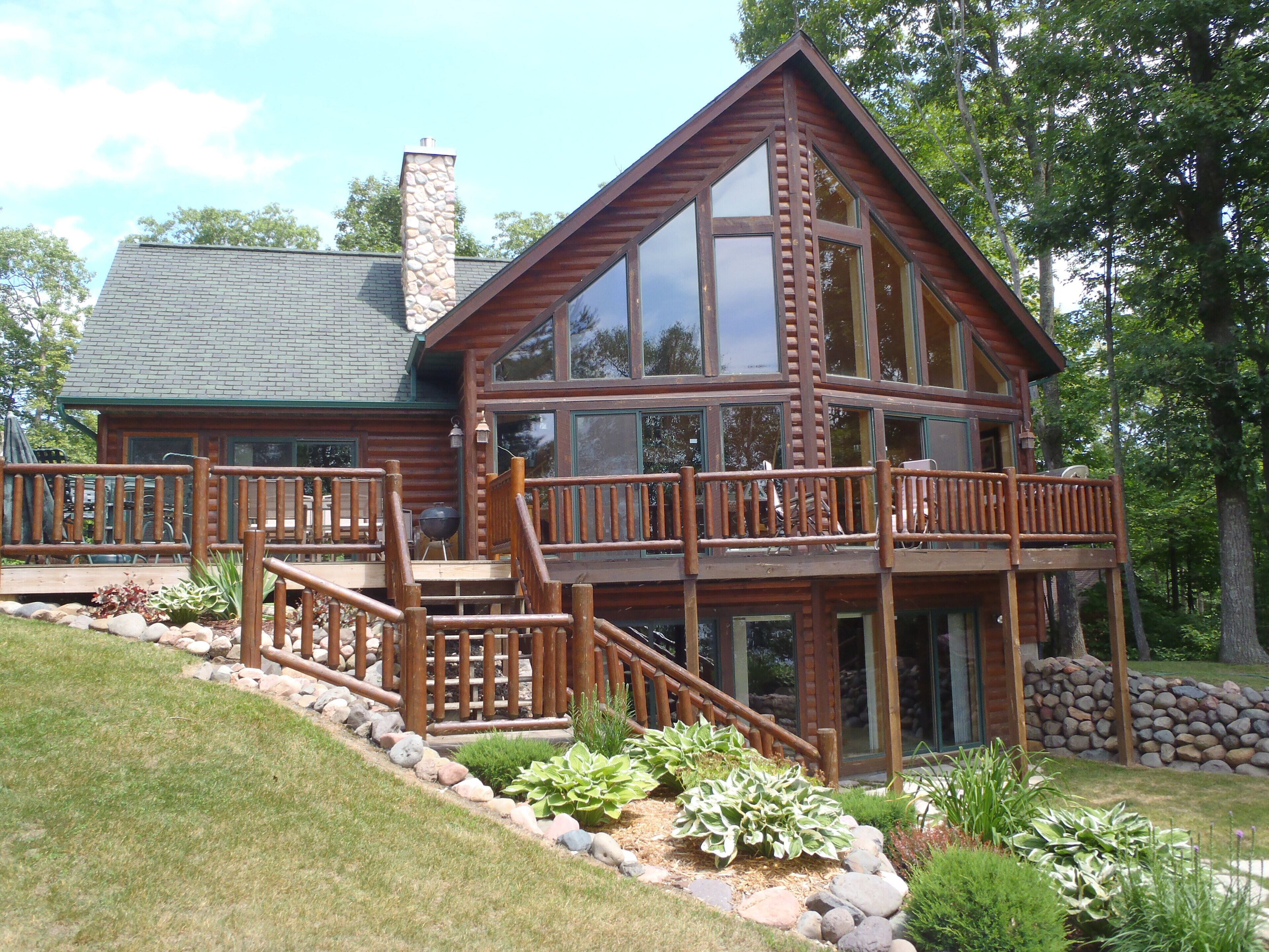 Hayward - Clear Water 5,100 Acre Lac Courte Oreilles Lake. Recently Remodeled.