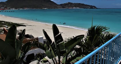 Hermosa villa frente al mar # 9 en 'Villas on Great Bay'