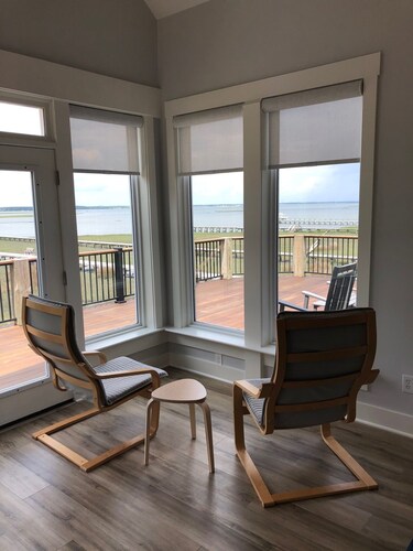 Relax, Play, Enjoy at OFFSHORE BLUE - Sound Front Home 4 BR 2 Bath