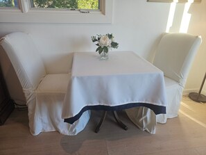 Dining - MYSTICAL HILLTOP RANCH (Santa Ynez)