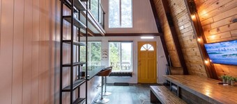 Cozy A-Frame w/Spa+14 acres+EV+Trails+Lake Access