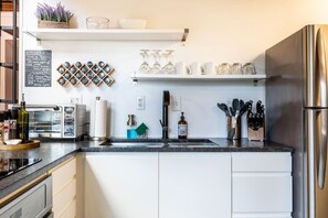 Fridge, microwave, oven, stovetop