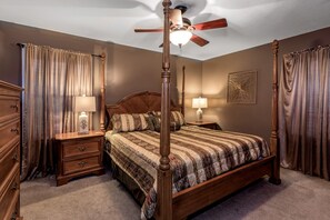 4 bedrooms, desk, iron/ironing board, free WiFi