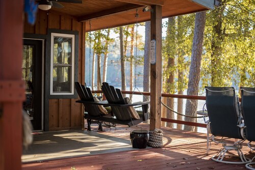 Contentment Cabin on Lake Hartwell