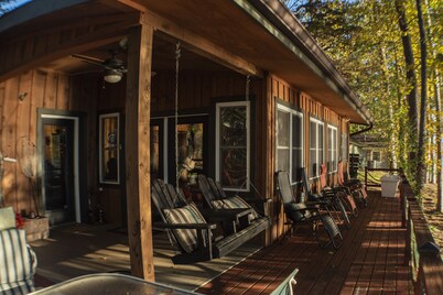 Contentment Cabin on Lake Hartwell