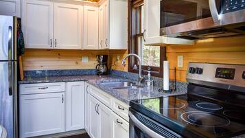 Frigorífic, microones, forn i placa de cuina