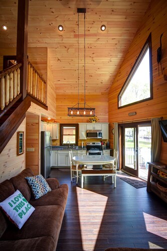 Blue Heron Lodge,Wolf River, Partridge Lake Channel Fremont Wisconsin 