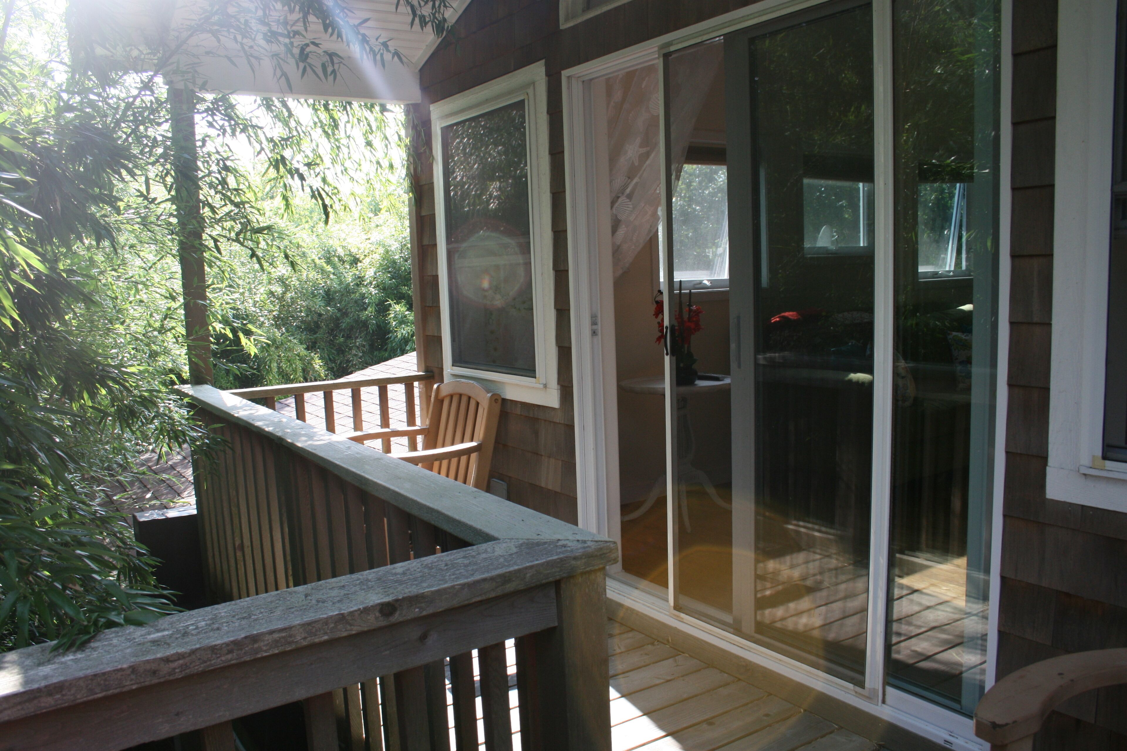 Upstairs outside sitting Deck.