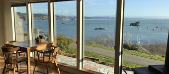 Crows Nest, on the Bluff over Trinidad Bay, amazing views!