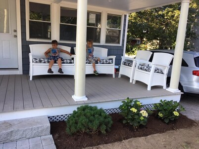 Gorgeous 4BR Beach House with Private Beach Access.