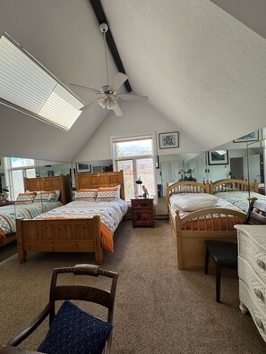 3 chambres, fer et planche à repasser, Wi-Fi, literie fournie