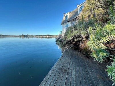 Waterfront 2 Bed-King/Queen , 2 Bath + INCREDIBLE VIEWS perched  over Bodega Bay