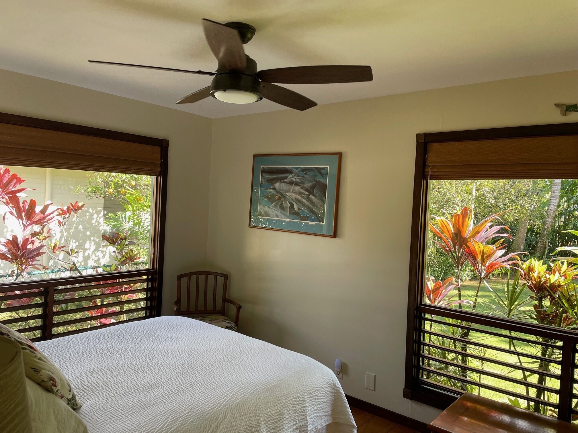 5 bedrooms, iron/ironing board, WiFi, bed sheets