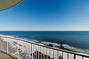 On the beach - Ultimate Beach Condo Elegance - Turquoise Place C1704 (Orange Beach)
