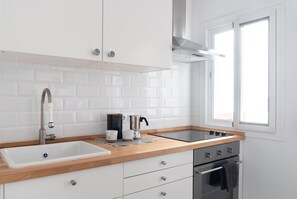 Fridge, microwave, oven, stovetop - Newly Renovated Apartment in the center of Estepona! (Estepona)