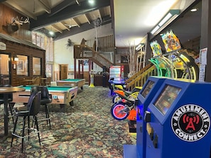 Spielezimmer
