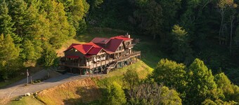 Belle maison de montagne w / vues incroyables - 106 acres, bain à remous, intimité totale