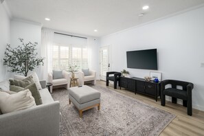 Smart TV, DVD player