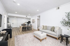 Smart TV, DVD player