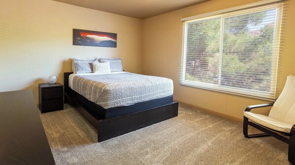 3 bedrooms, iron/ironing board, travel cot, WiFi
