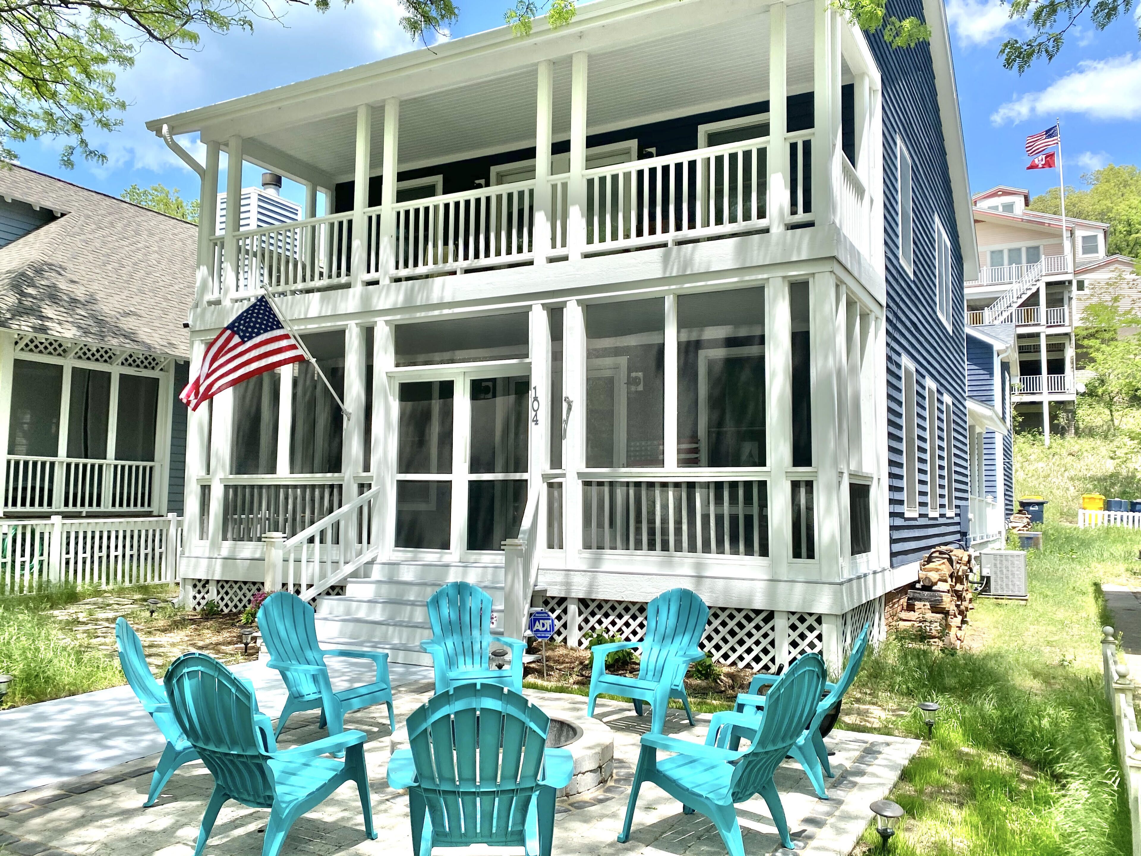 3+Br/2.5Ba Home @ Beachwalk - Steps to Lake Michigan! Fully Equipped!