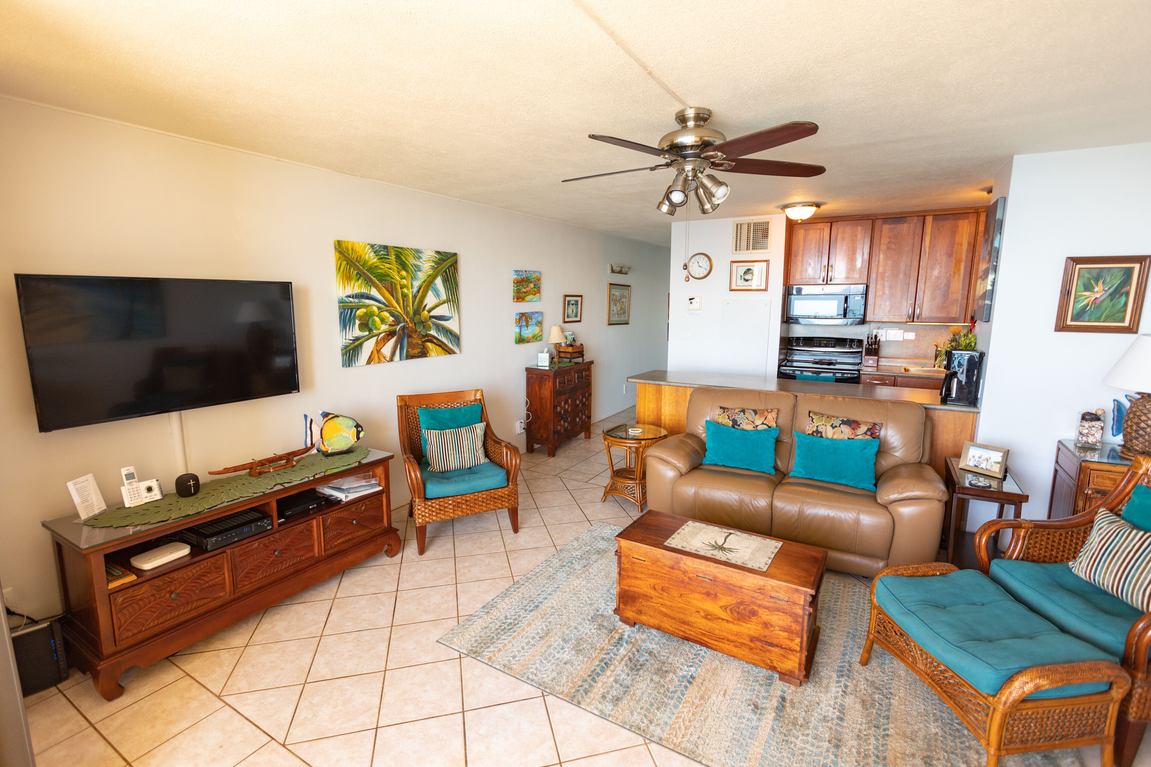 Smart TV, DVD player, stereo