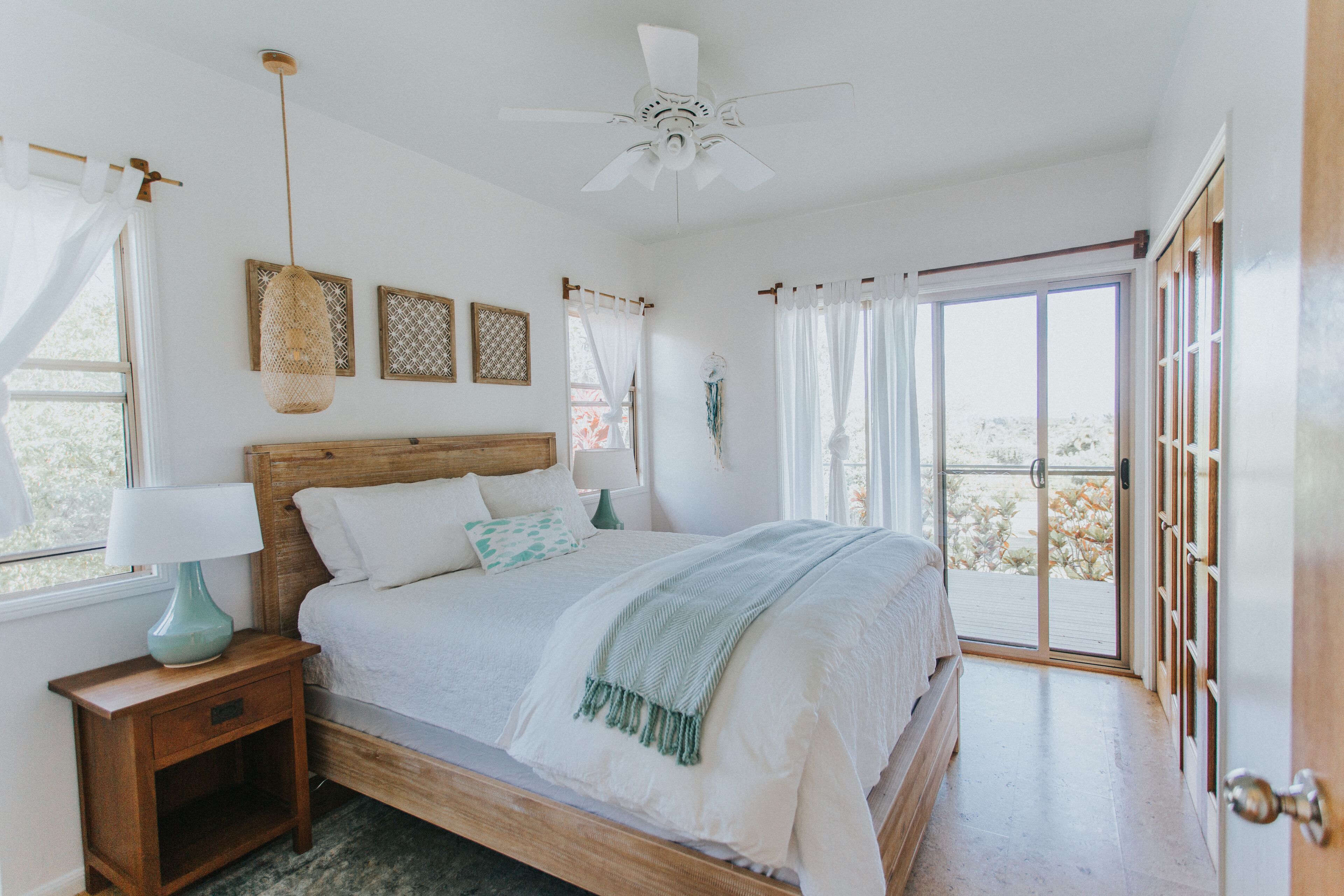 3 bedrooms, in-room safe, iron/ironing board, free WiFi