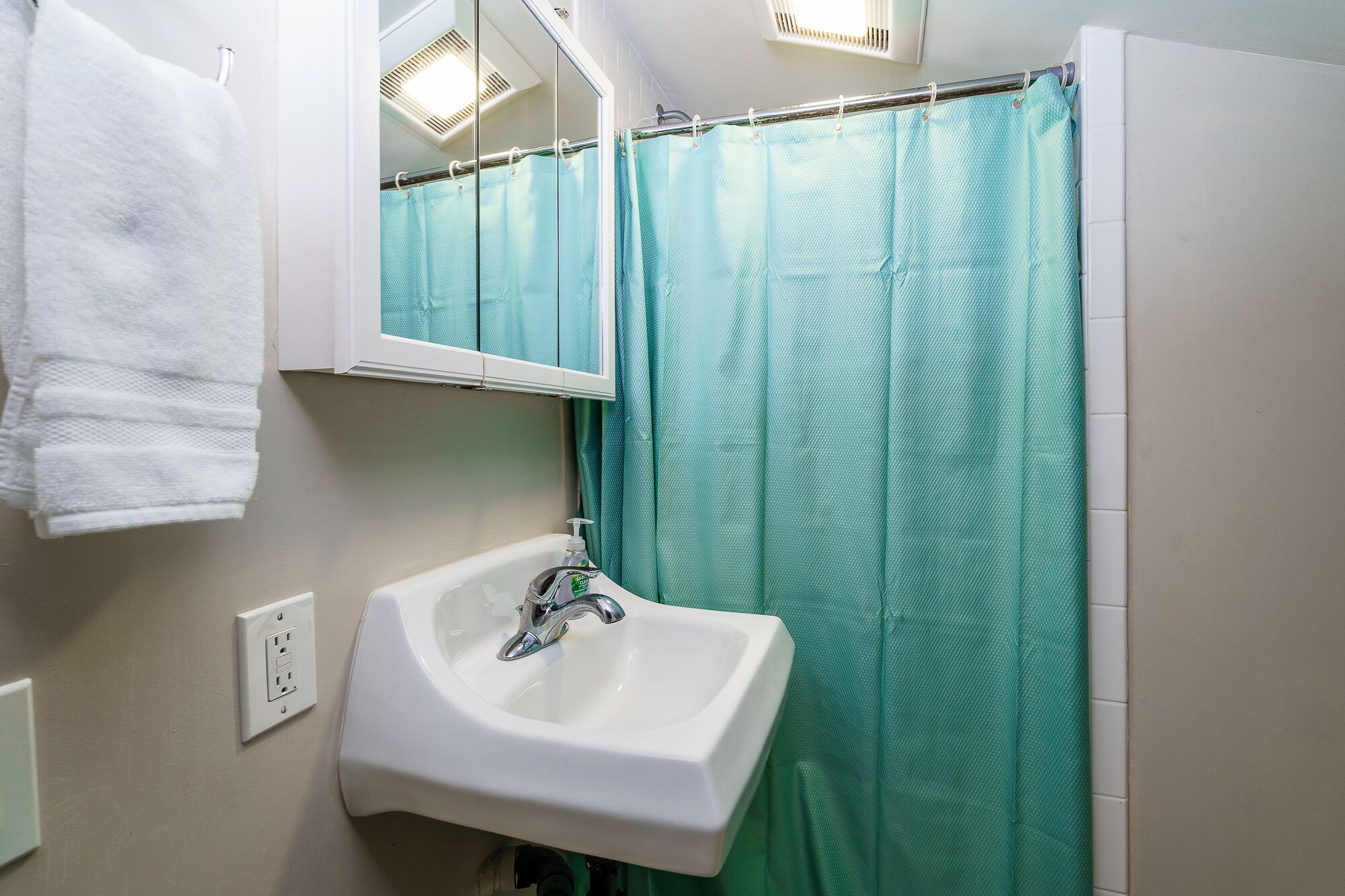 Hair dryer, towels, toilet paper