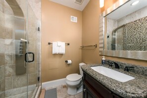 Combined shower/bathtub, hair dryer, towels, soap