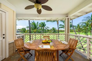 Outdoor dining - Great Location and lake views! Waikoloa Fairway Villas K31 (Waikoloa Beach Resort)