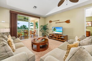 TV - Great Location and lake views! Waikoloa Fairway Villas K31 (Waikoloa Beach Resort)