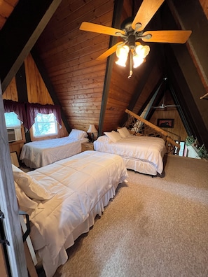 2 chambres, fer et planche à repasser, Wi-Fi, draps fournis