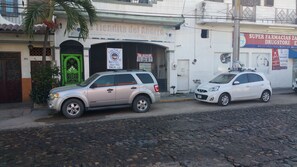 Exterior detail - Hostel Enjoy Vallarta 19 (Puerto Vallarta)