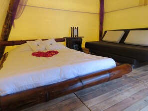 ห้องดับเบิล, เตียงใหญ่ 1 เตียง, ปลอดบุหรี่ (Glamping) | ผ้าปูที่นอน