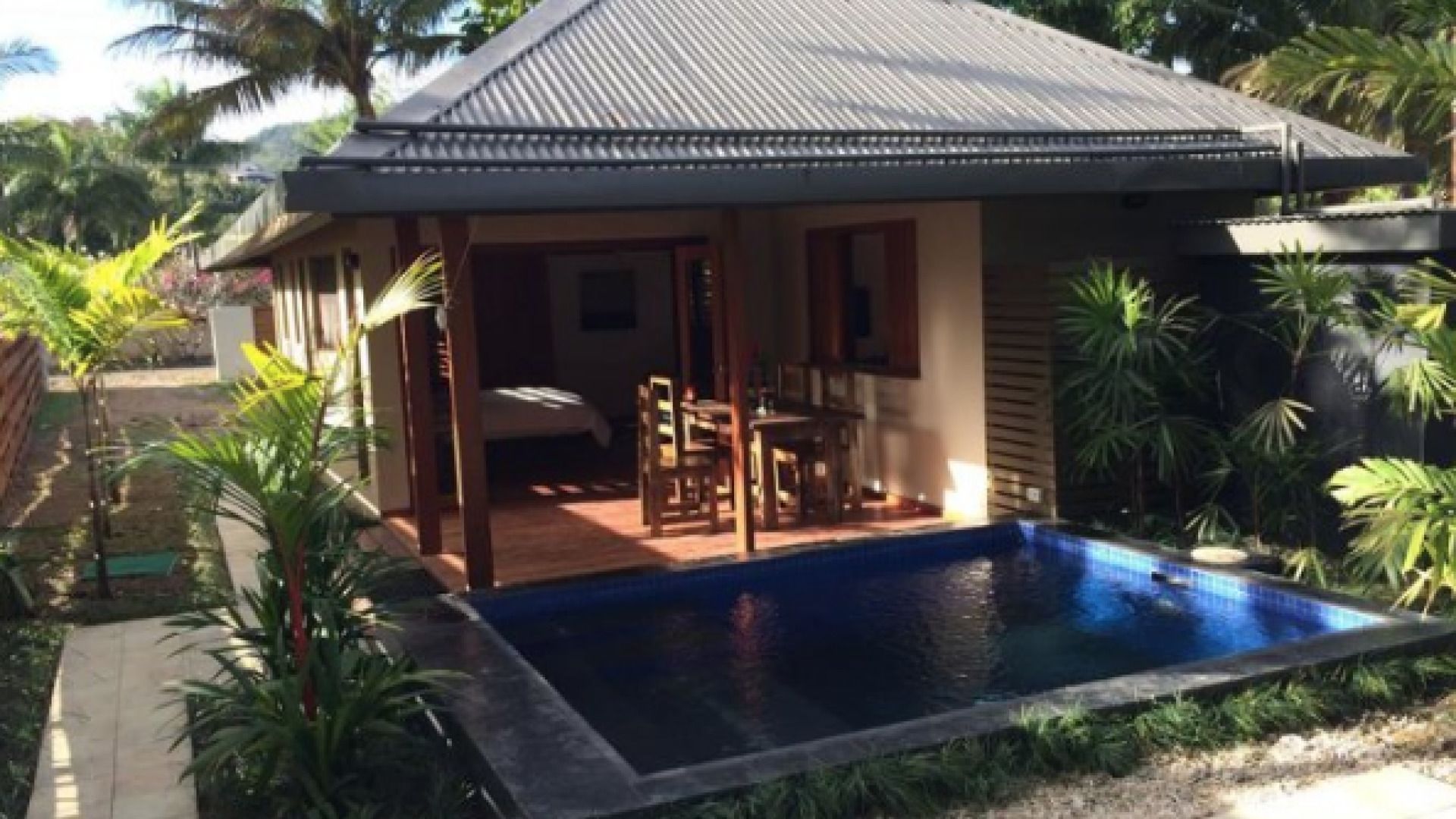 Bathtub spa outdoor