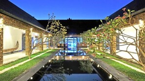 Ferienhaus, Mehrere Betten (Modern Family Villa) | Innenhof